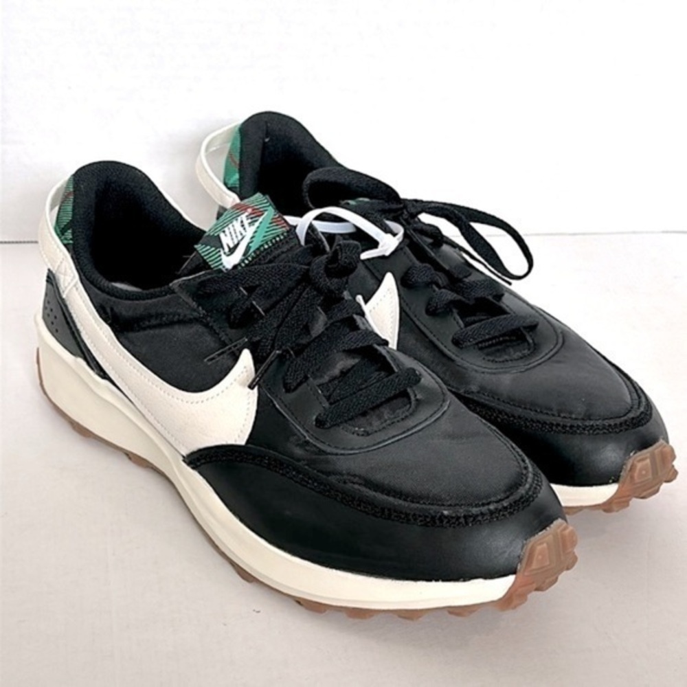 Nike Waffle Debut Premium 'Tartan Plaid' green and red plaid/black men’s 10.5